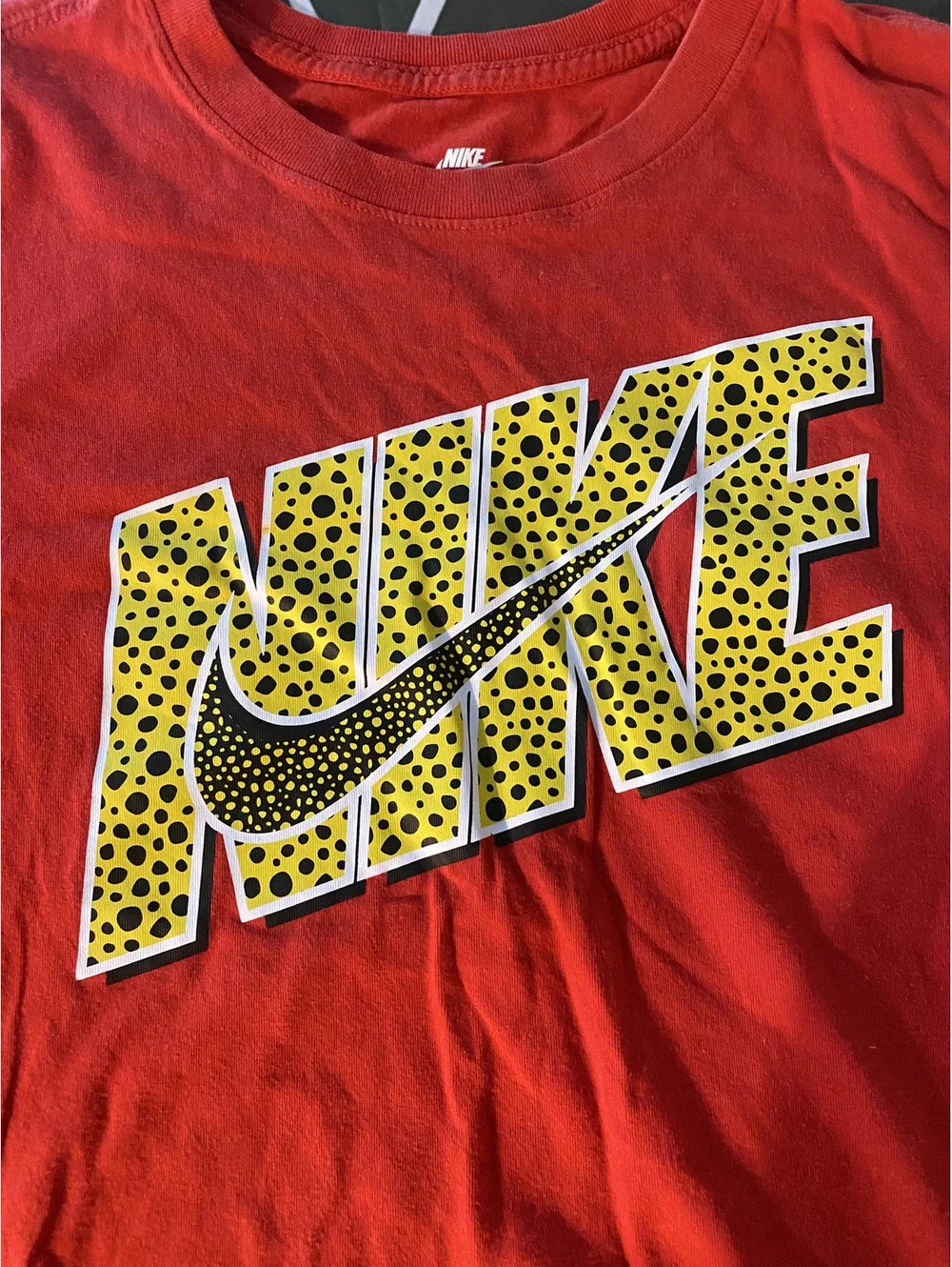 Nike Tee Red Graphic T-Shirt Size Small